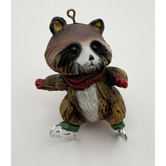 Vintage Hallmark Ice Skating Raccoon Christmas Ornament Tree Trimmer 1978 Skater - Picture 5 of 11
